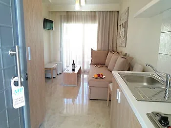 Artemis Plaza Guest House Chalkidiki 3*, Agia Paraskevi (Kassandra) Greece